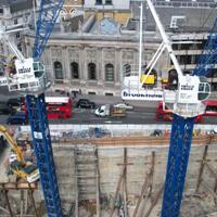 MK380 & MK440 London 2011